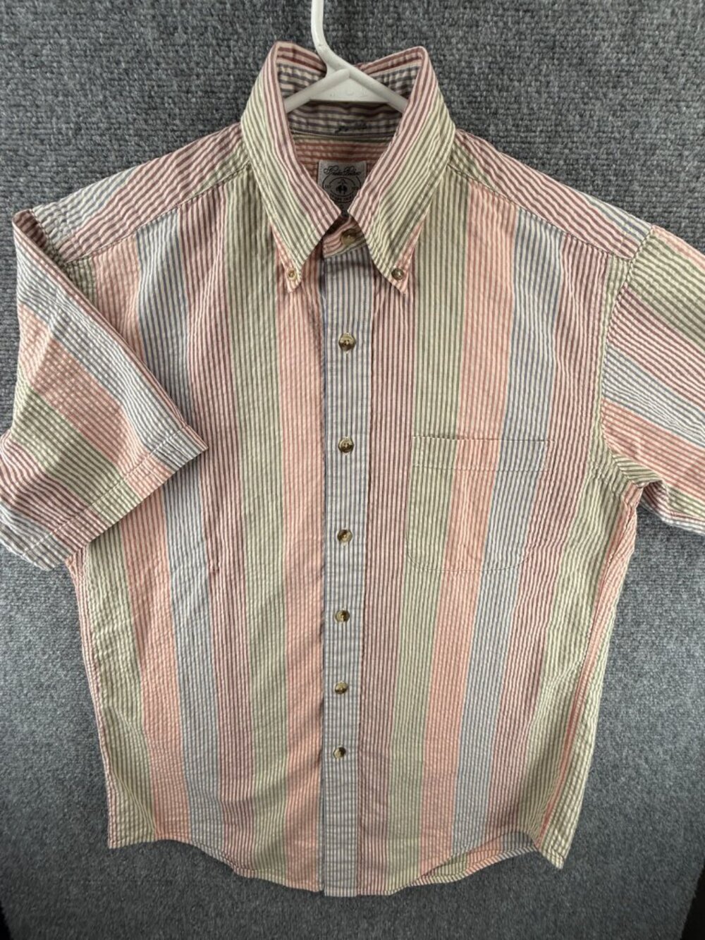 Brooks Brothers Seersucker Blue Red Small Short Sleeve All Cotton Button-Down